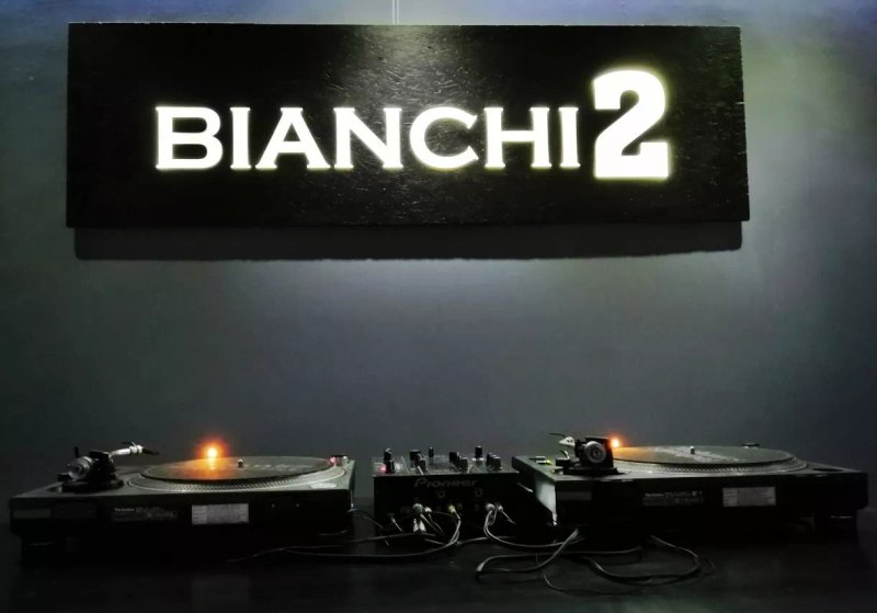 Bianchi 2 - Bar
