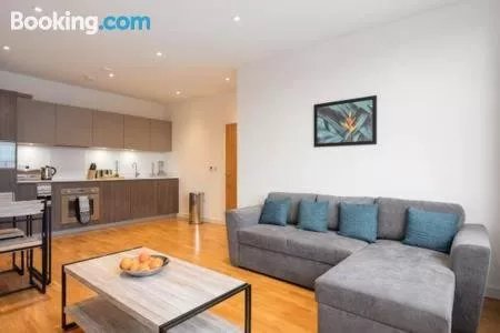 Pearl Serviced Apartment - Romford