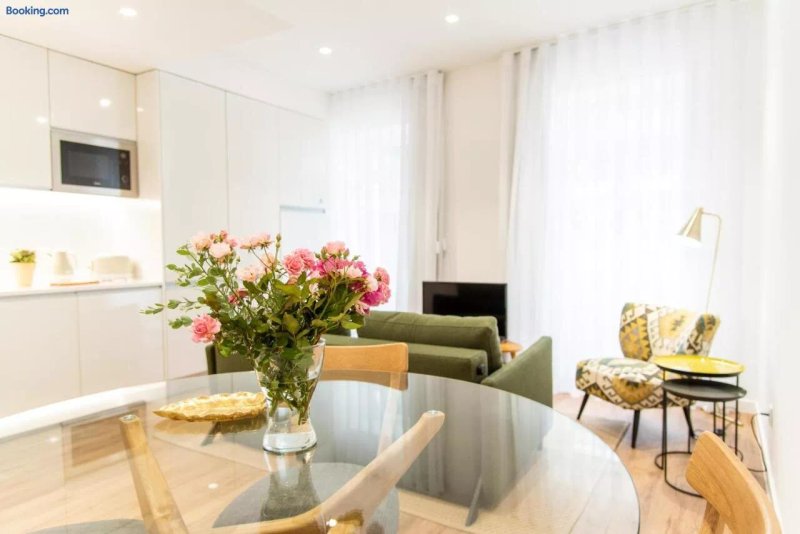 Apartamentos Fernão de Ornelas by Heart of Funchal