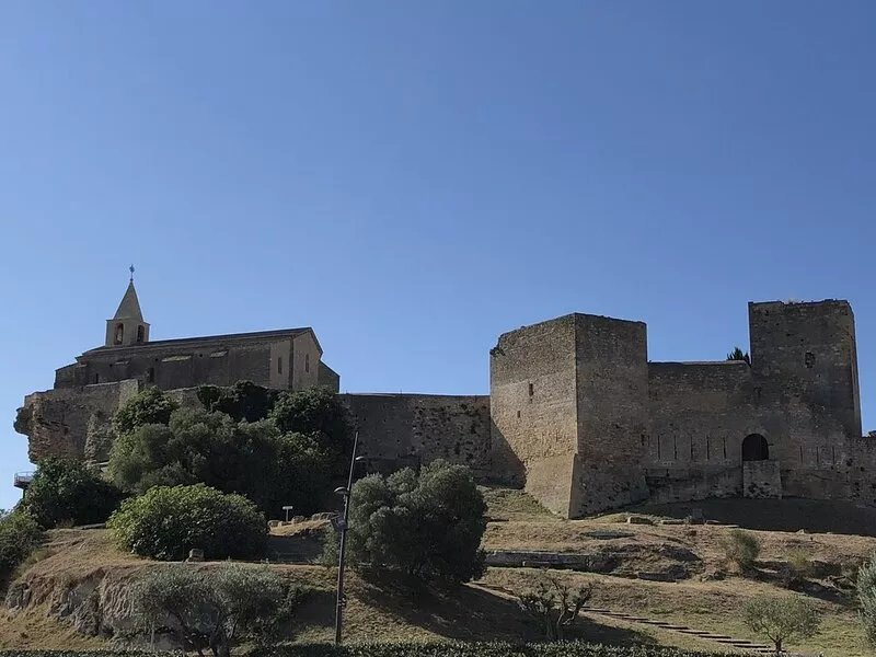 Peace and comfort in Provence, 20 minutes from the sea, near Martigues and