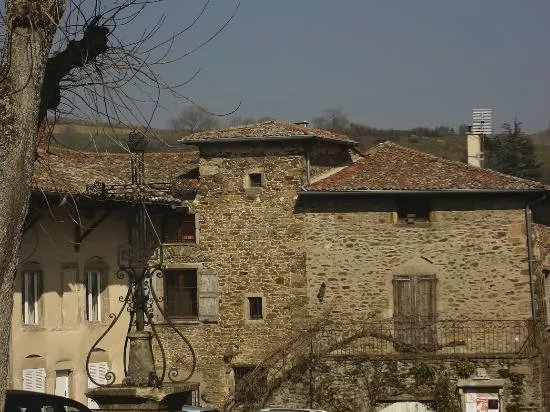 bourg medieval de Riverie