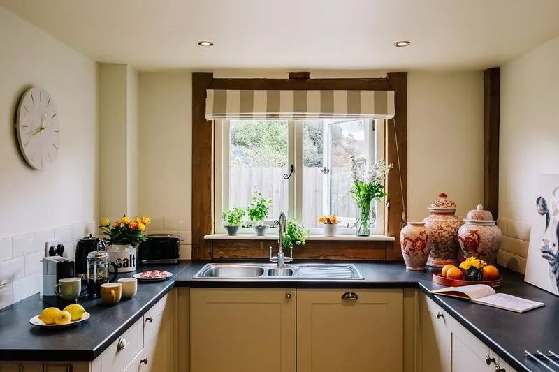 Beautiful Renovated Barn - Sleeps 4 in two bedrooms