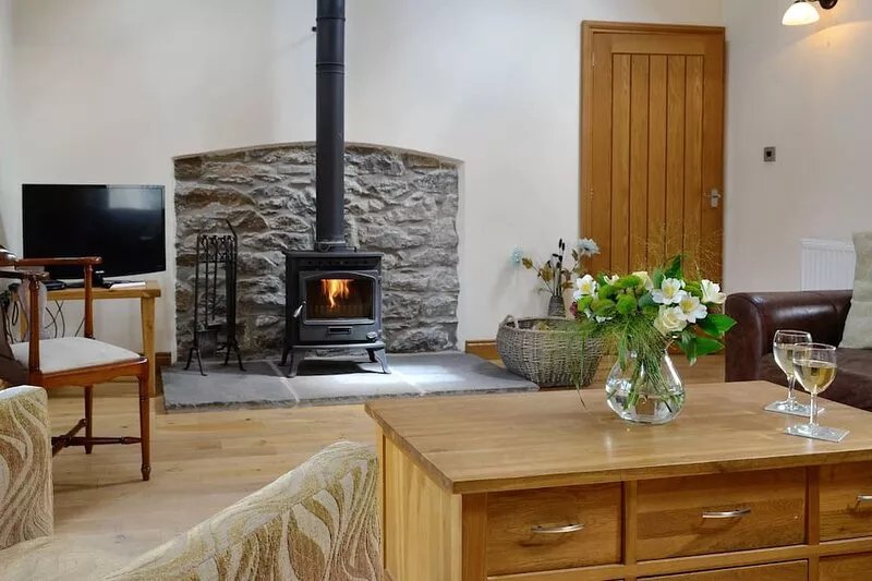 3 bedroom accommodation in Llanrhychwyn, Trefriw