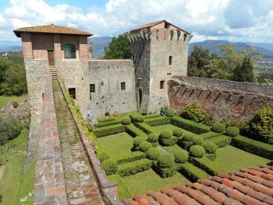 Fortezza di Montecarlo