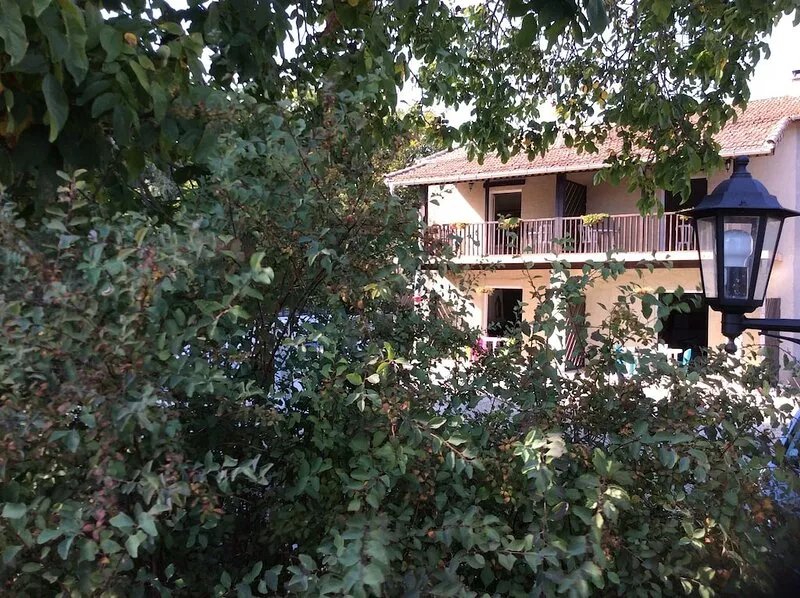 Superb property in vast park very pleasant, warm welcome