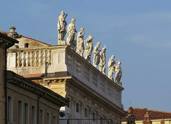 Palazzo Canossa