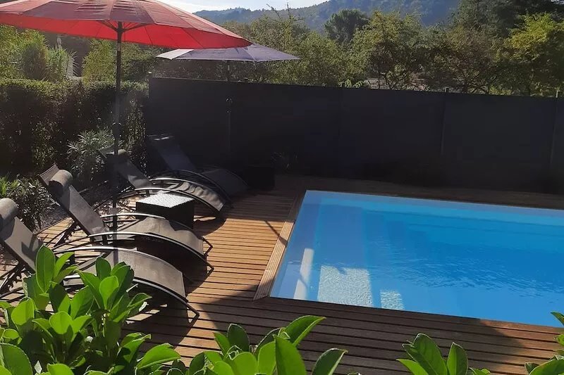 Charming cottage with large pool, garden & views of Pyrénées, near Carcassonne