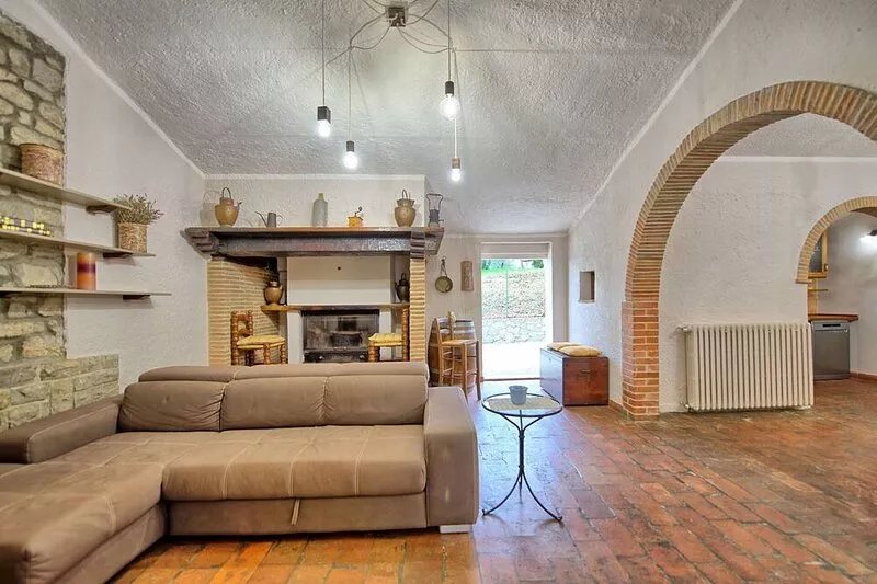Zeffiro – Holiday country villa with  pool and tennis court near Cortona
