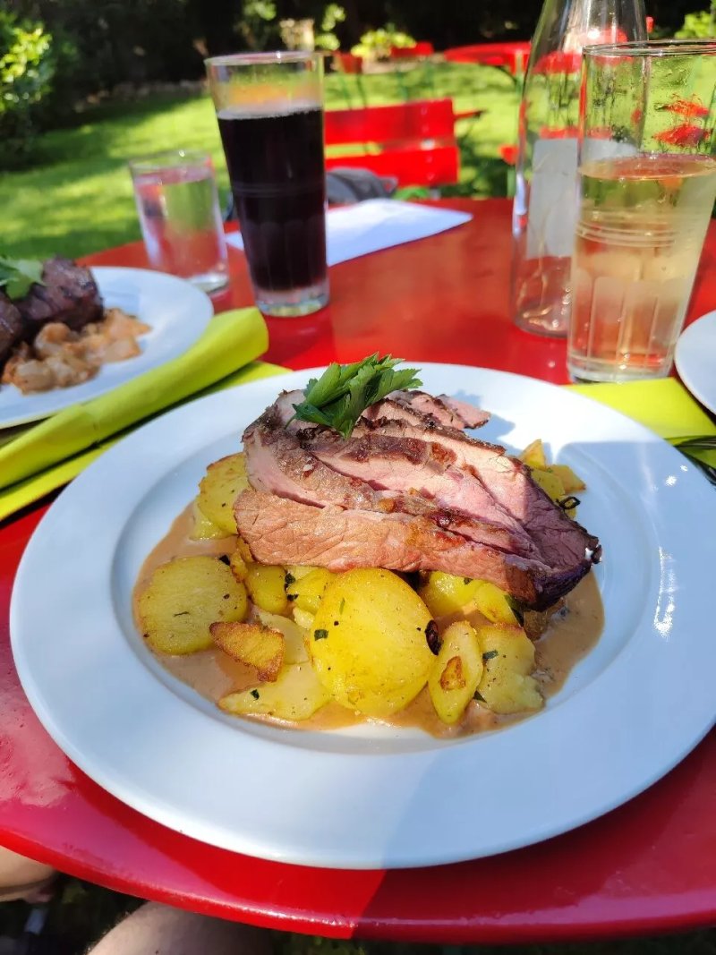 Junghof Weingut & Gutsgastronomie