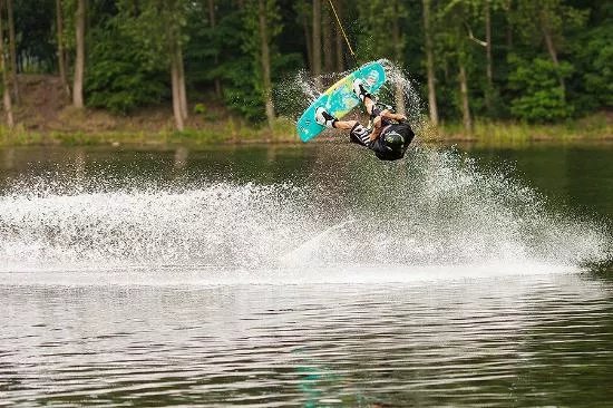 Wake Zone Stawiki