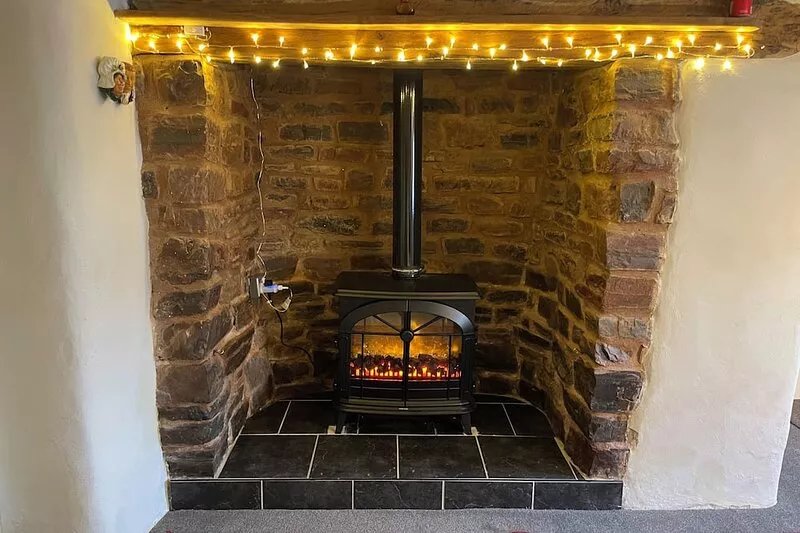 Grandma's Cottage in lovely Mid-Devon. Great for your springtime escape.