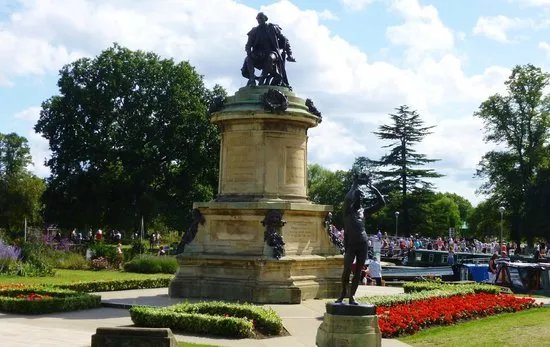 Bancroft Gardens