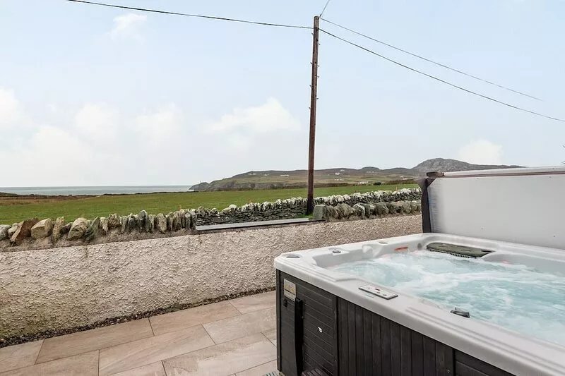 3 bedroom accommodation in Penrhos Feilw, near Trearddur Bay