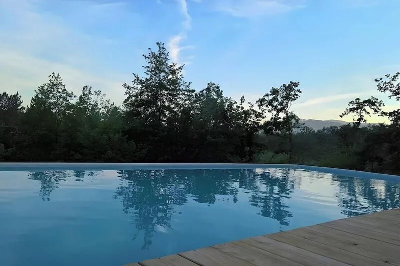 Logement insolite tout confort 2, piscine chauffée