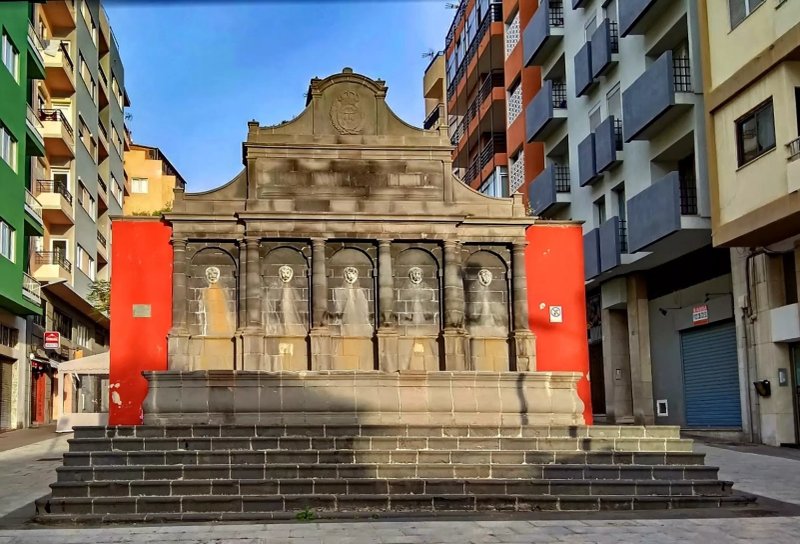 Plaza de Isabel II