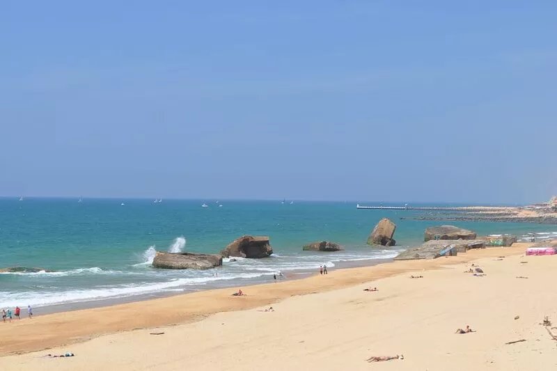 New 5 * Villa with Heated Pool. Beach walk