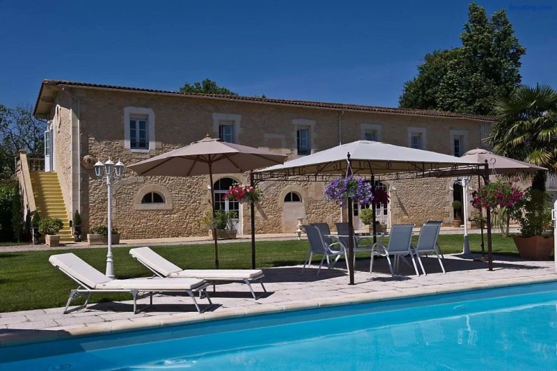 Hotel La Tour Perrier