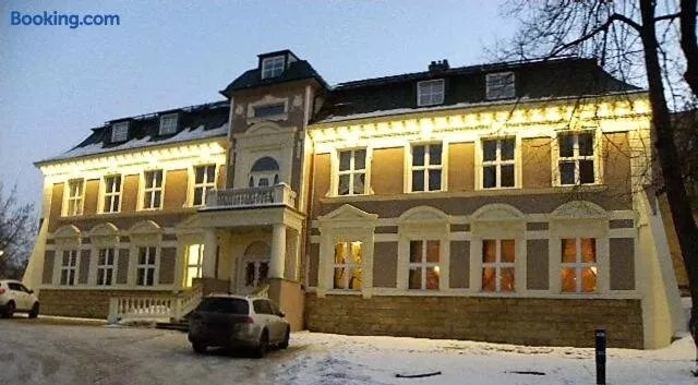 Pałac Dabrowa