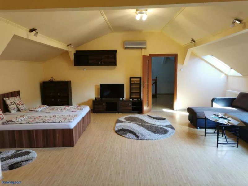 Premier Apartment