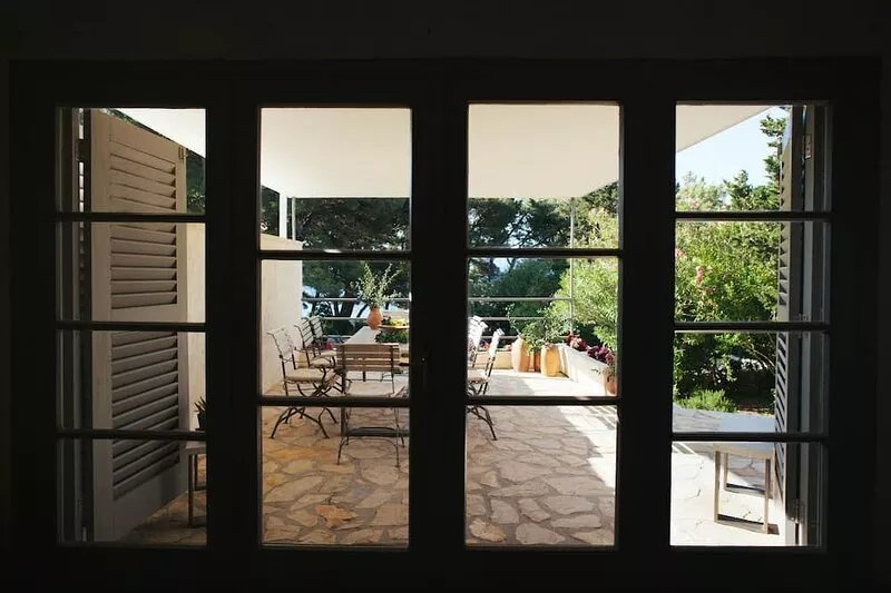 Seafront Villa in Bol - Prime Location