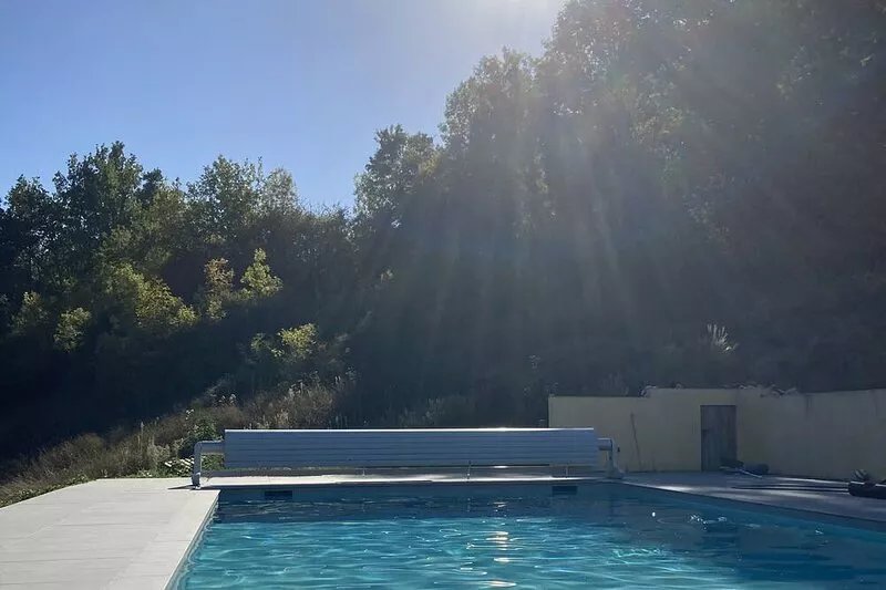 Beautiful old farmhouse in rural Lot-et-Garonne with 12x6 m pool - sleeps 12