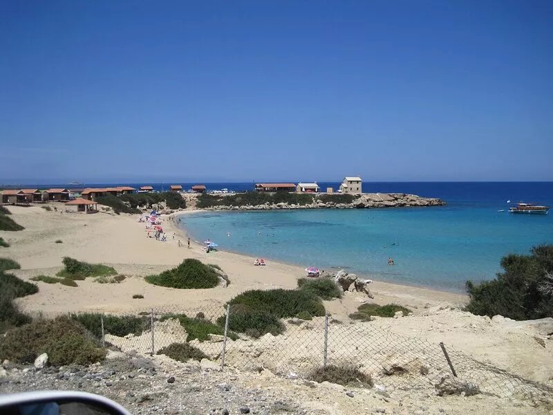 Village Location with stunning Sea/Pool views, 3 minutes walk from restaurants