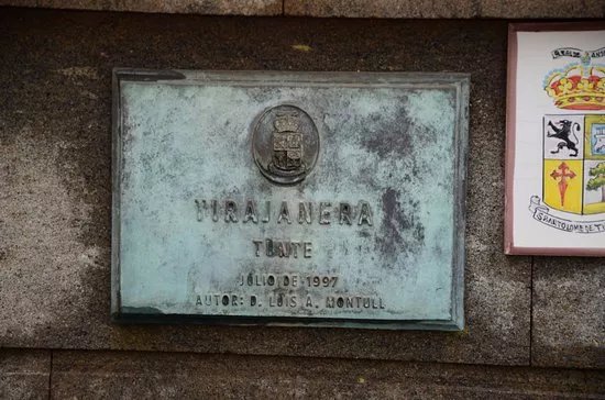 Escultura Tirajanera