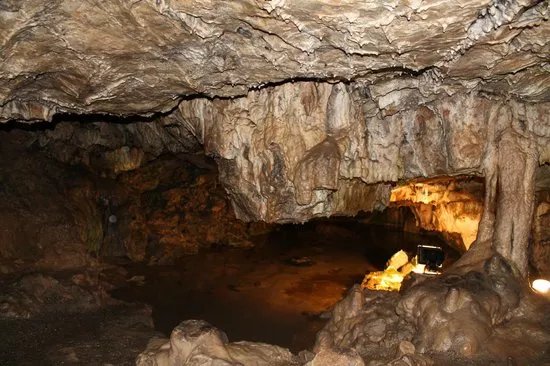 Erdmannshohle