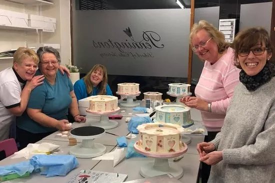 Penningtons School of Cake Artistry