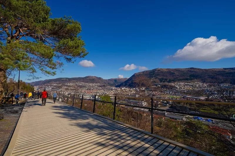 Your Bergen Oasis Awaits: Cozy Apartment with Free Parking!