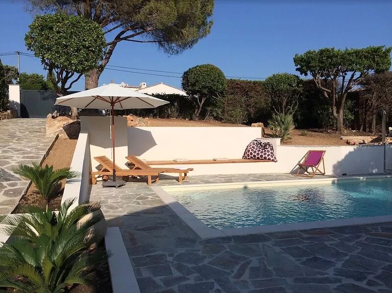 NICE HOLIDAY HOUSE IN THE REGION OF ST TROPEZ