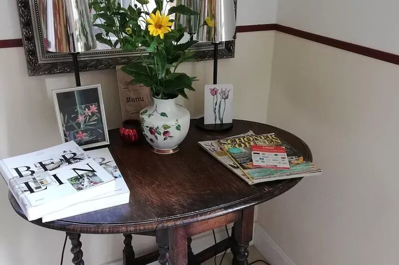 Charming apartment in Tudor style mansion (only 15 minutes to Prenzlauer Berg)