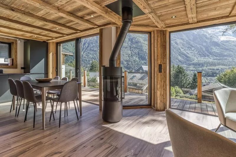 Chalet BelleVue - Lovely brand new 5 bedroom chalet in Les Moussoux