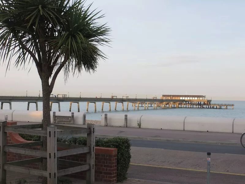 Very popular modern 2 bedroom apartment sleeps 4  located opposite Deal Pier.