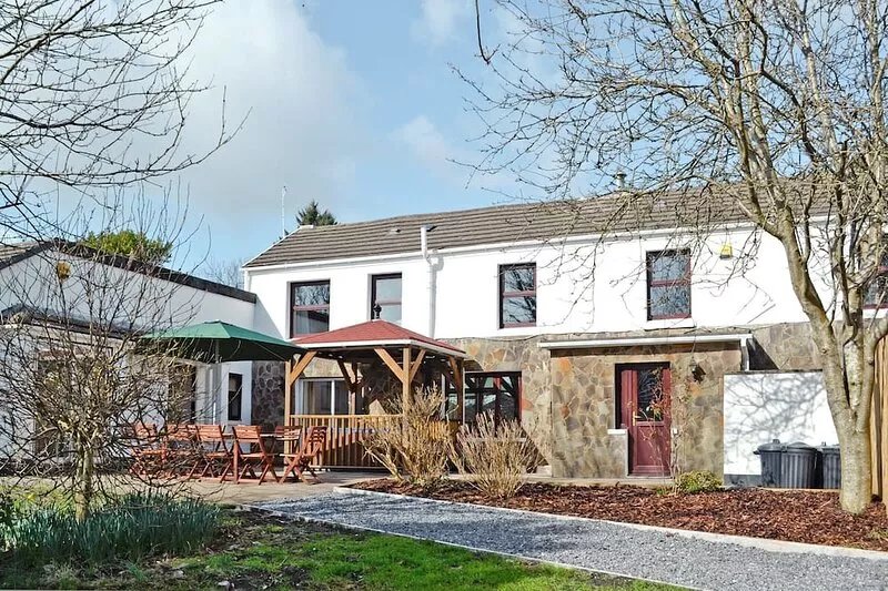 This coastal property is in the perfect location for that summer beach holiday