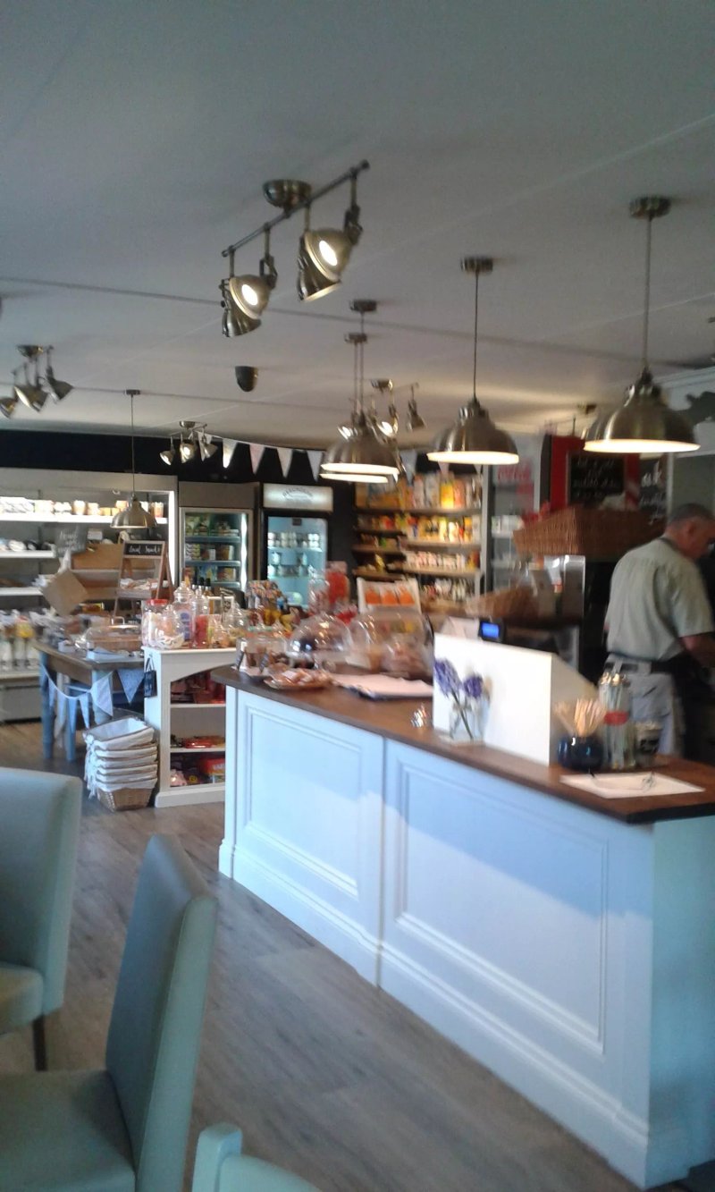 Hughenden Village Store and Coffee Shop