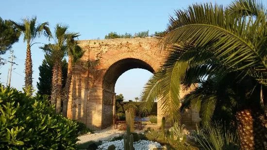 Arco di Traiano