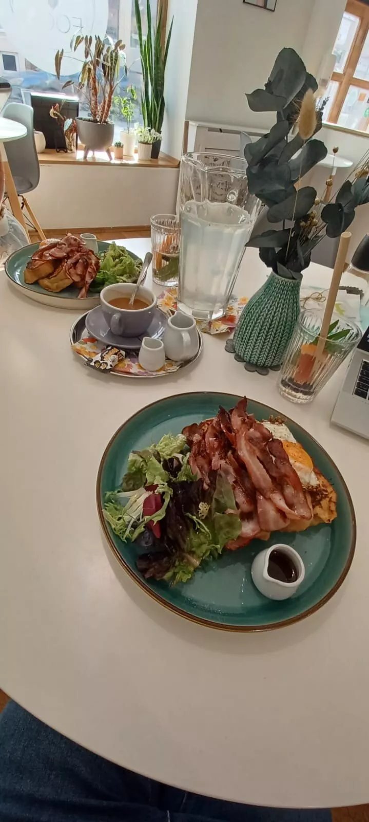 LOVE FOOD