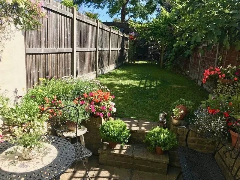 Charming, period cottage located just off the vibrant  high street of Deal with