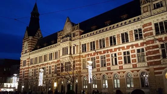 Historisches Postbankgebaude