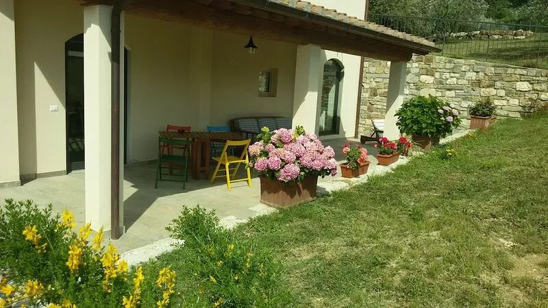Country house restored preserving the Tuscan features
