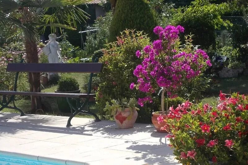 Appartement de 110 m² Avec Piscine et Grand Jardin
