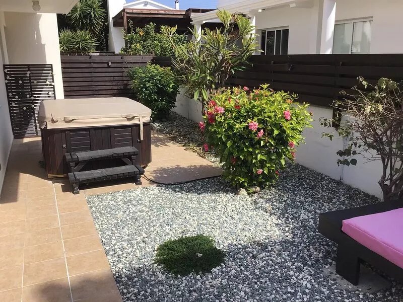 Luxury Paphos Apartment with Beautiful Garden and Private Jacuzzi