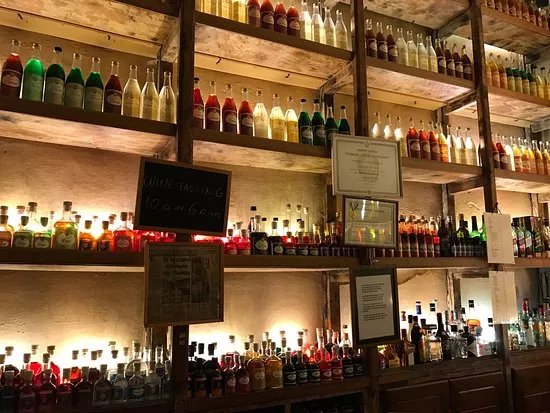 Brettos Bar