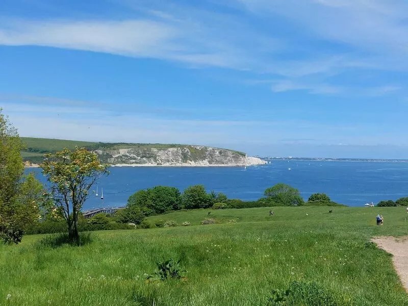 Modern self contained studio, set above Swanage Bay. Sleeps 2.
