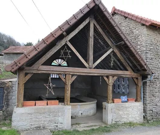 Lavoir de Lys a Sassangy