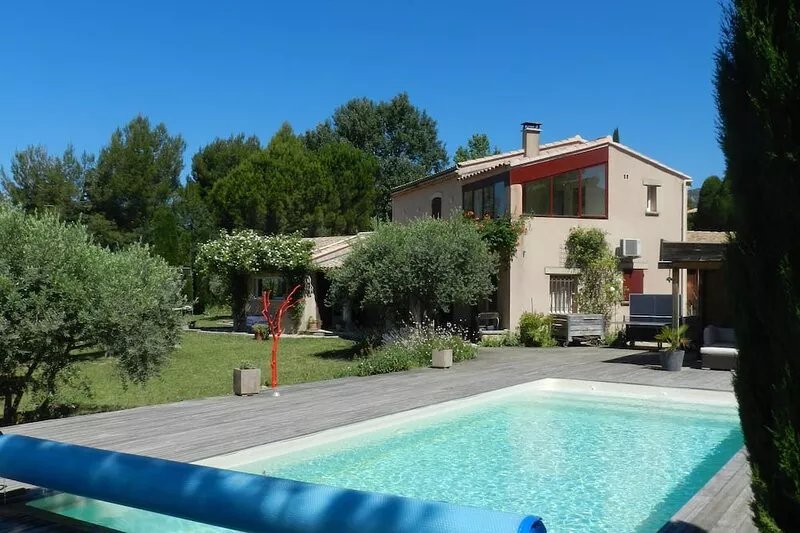 Bédoin, village and tranquility 3 bedroom villa, garden, private pool