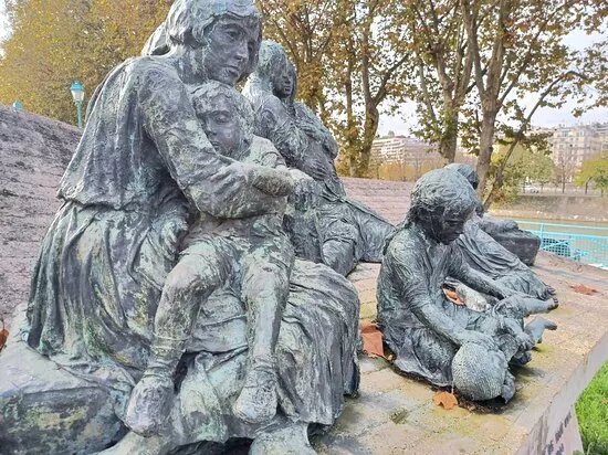 Jardin Memorial des Enfants du Vel d'Hiv