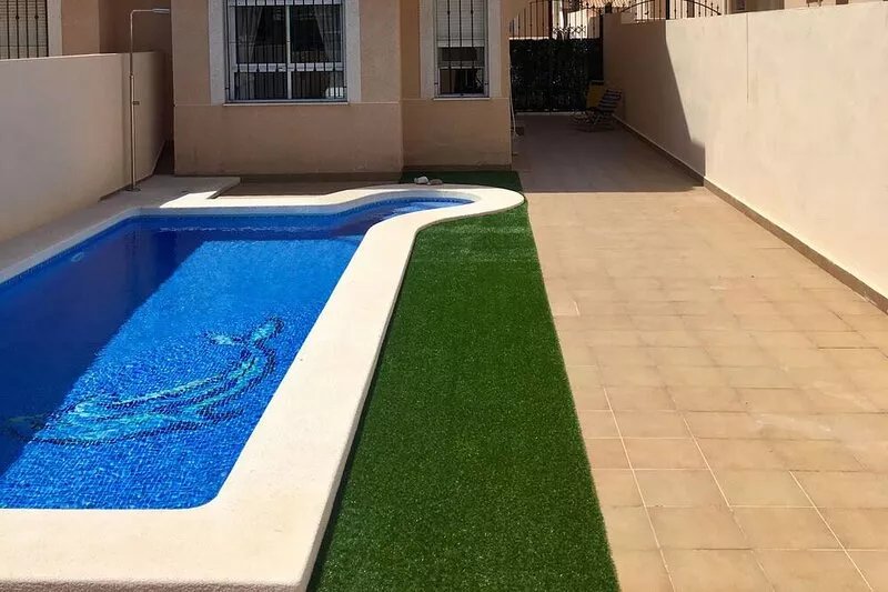 3 Bed Idyllic House with swimming pool,400m from sea