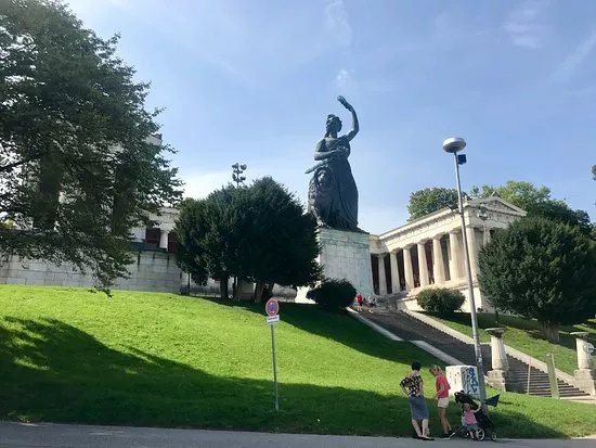 Ruhmeshalle und Bavaria